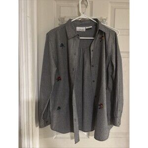 VTG Casey & Max Embroidered Christmas Shirt Size Medium Christmas Bella Holly